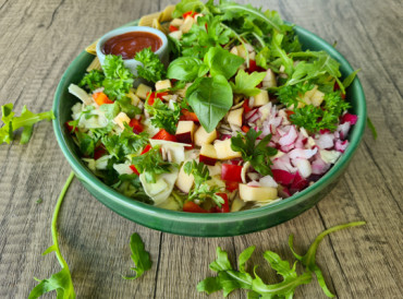 Glutenfri pastasalat med jordbærbalsamico 