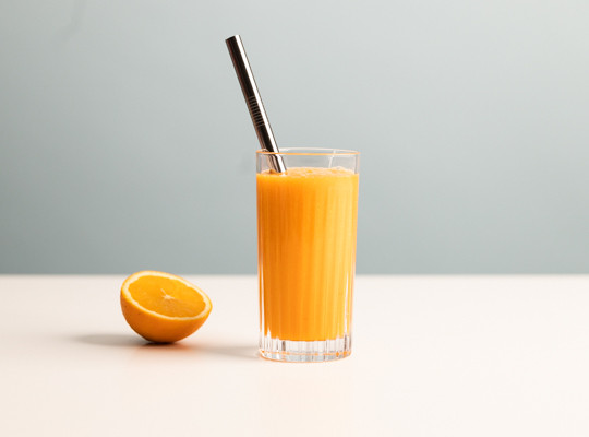 smoothie med gulerod og gurkemeje