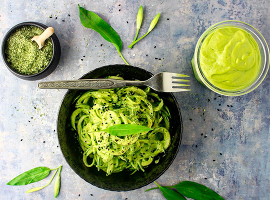 Blomkålscreme med ramsløg | Opskrift med ramsløg