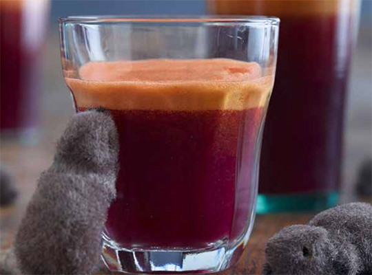 Danse-Mus tofarvet juice