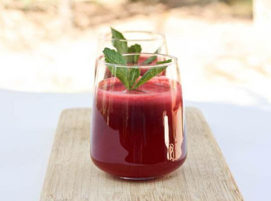 Rødbedejuice med selleri