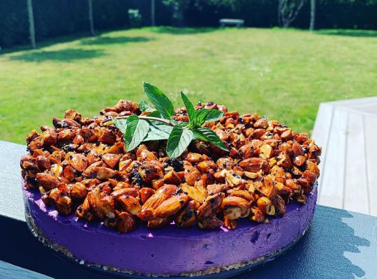 Islagkage med blåbær