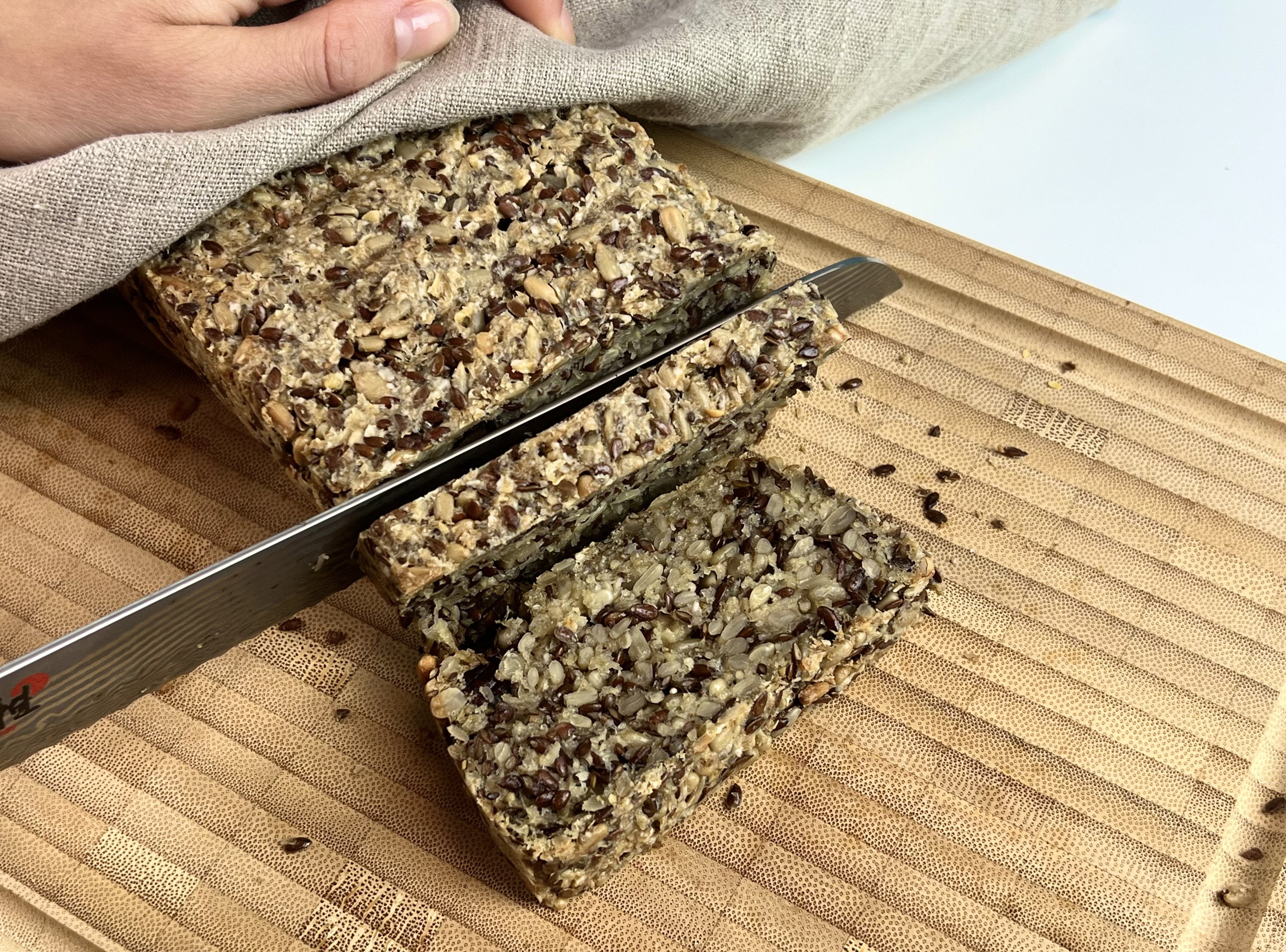 Nøddebrød | Brød med nødder, frø og kerner