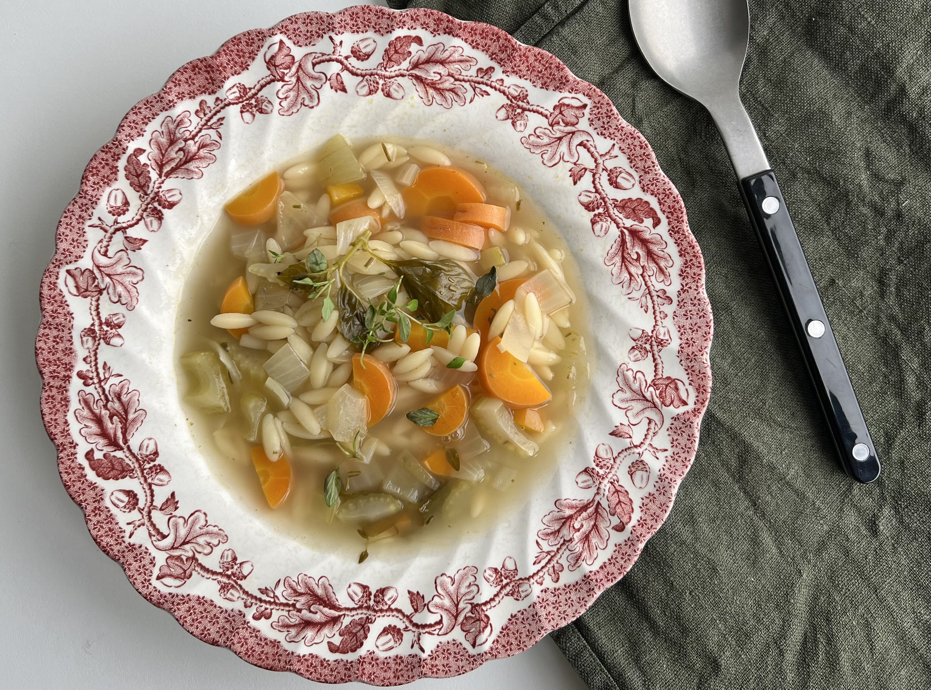 Orzo suppe