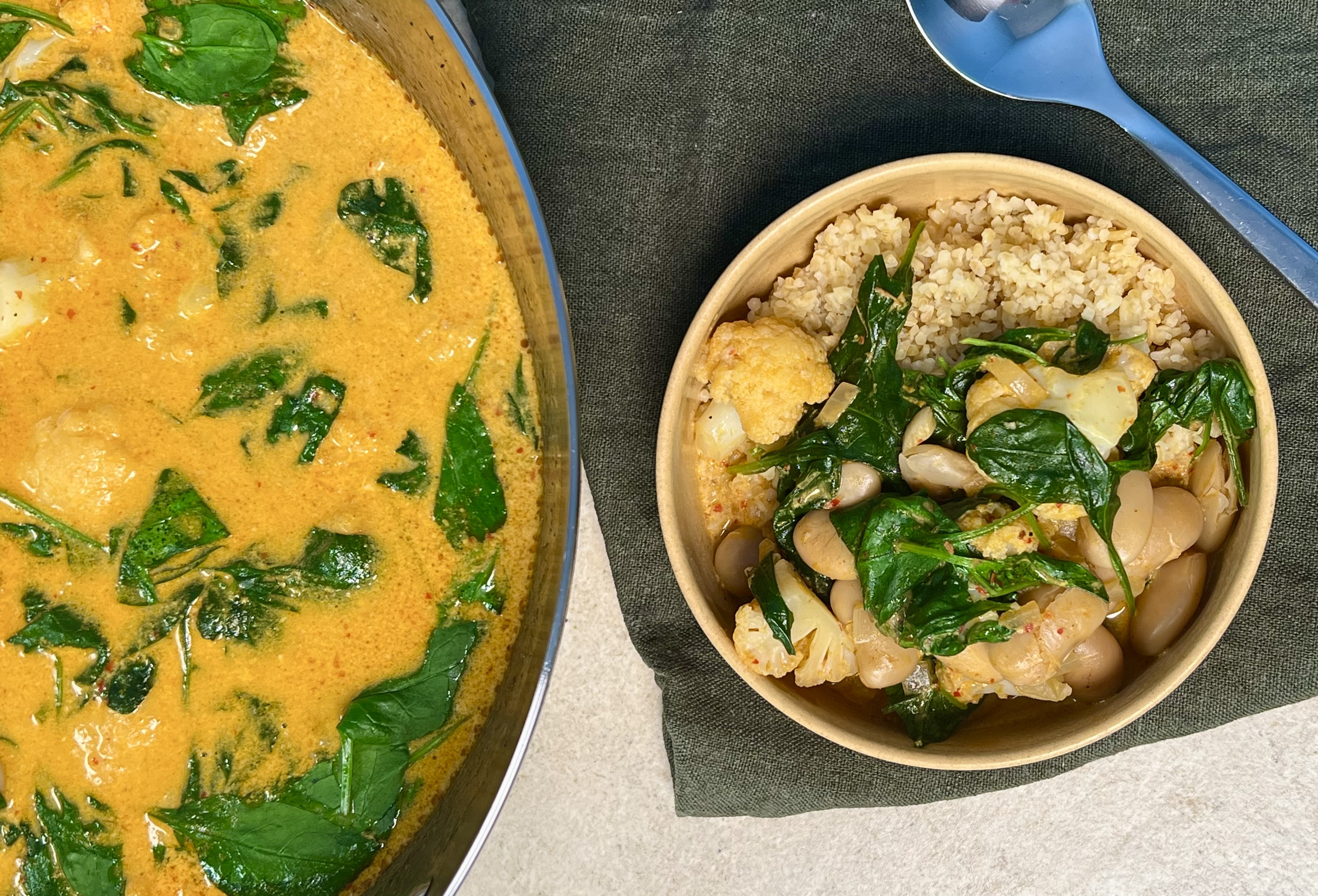 Rød karrygryde med butterbeans