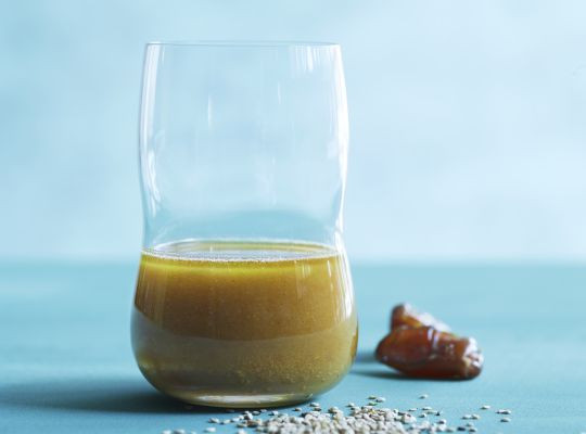 Sesamdressing med dadler