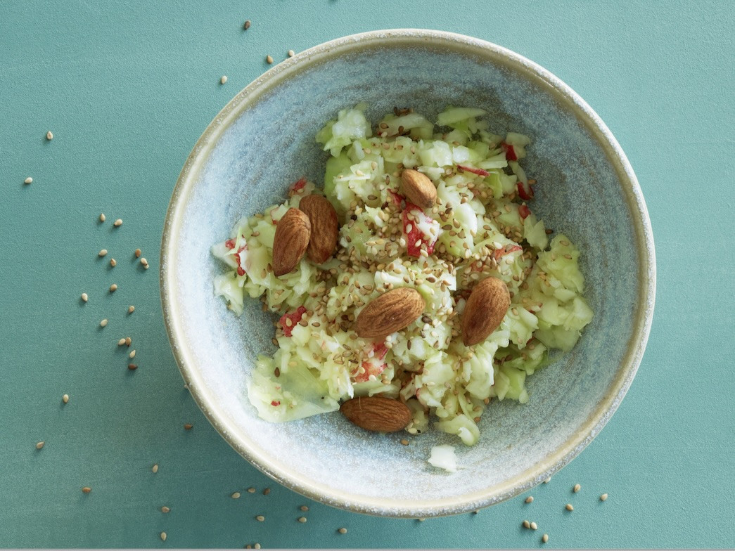Hvidkåls- og æblesalat | Salat med hvidkål og æble