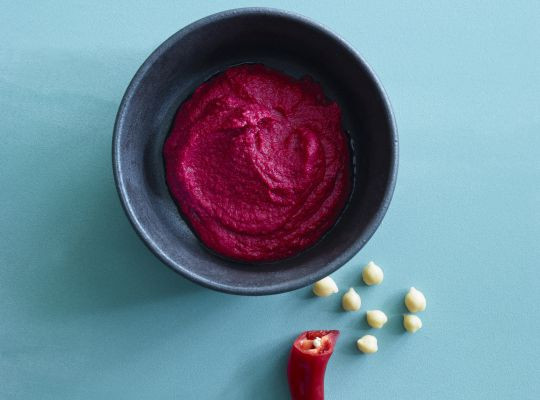 Rødbedehummus